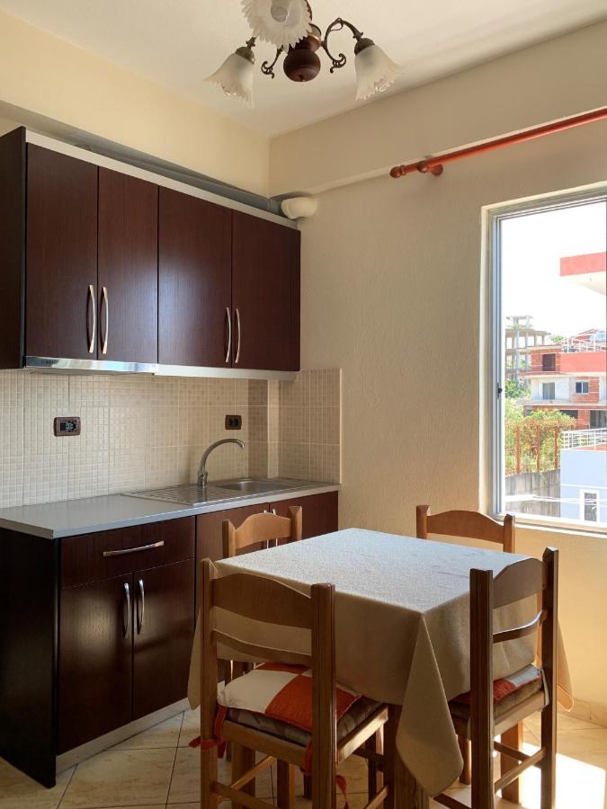 The First Hotel Saranda Εξωτερικό φωτογραφία