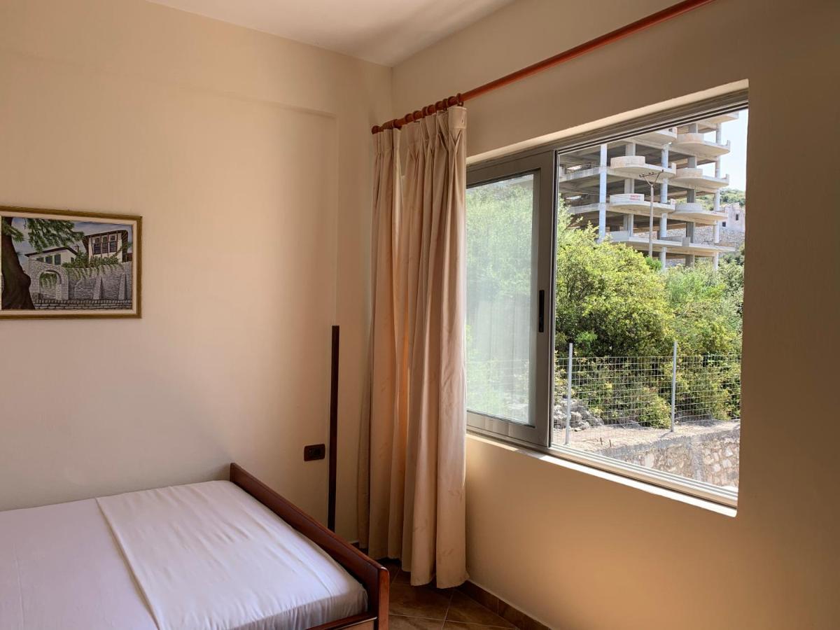 The First Hotel Saranda Εξωτερικό φωτογραφία