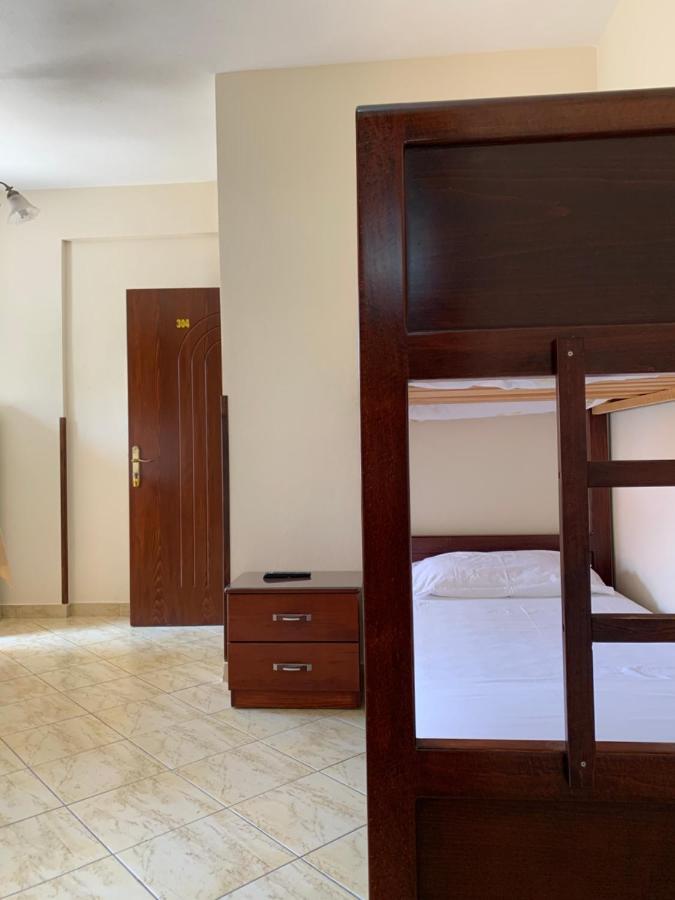The First Hotel Saranda Εξωτερικό φωτογραφία