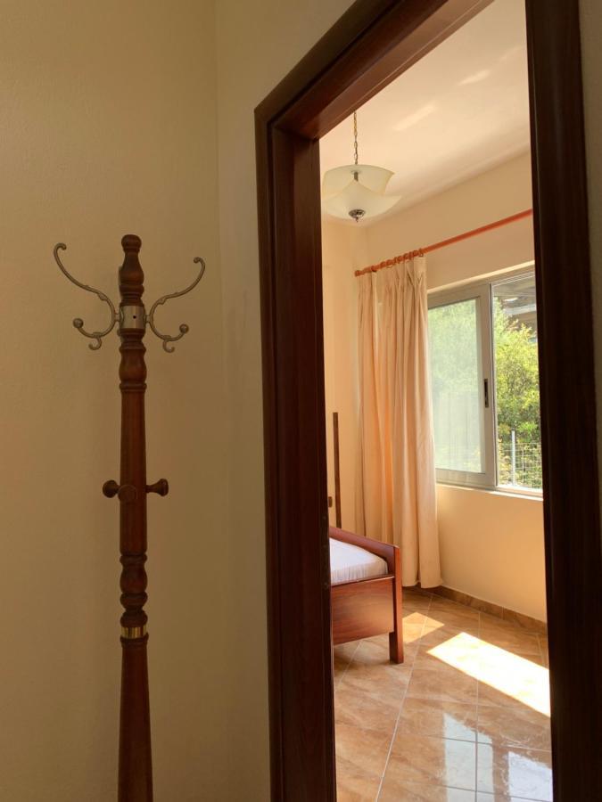 The First Hotel Saranda Εξωτερικό φωτογραφία